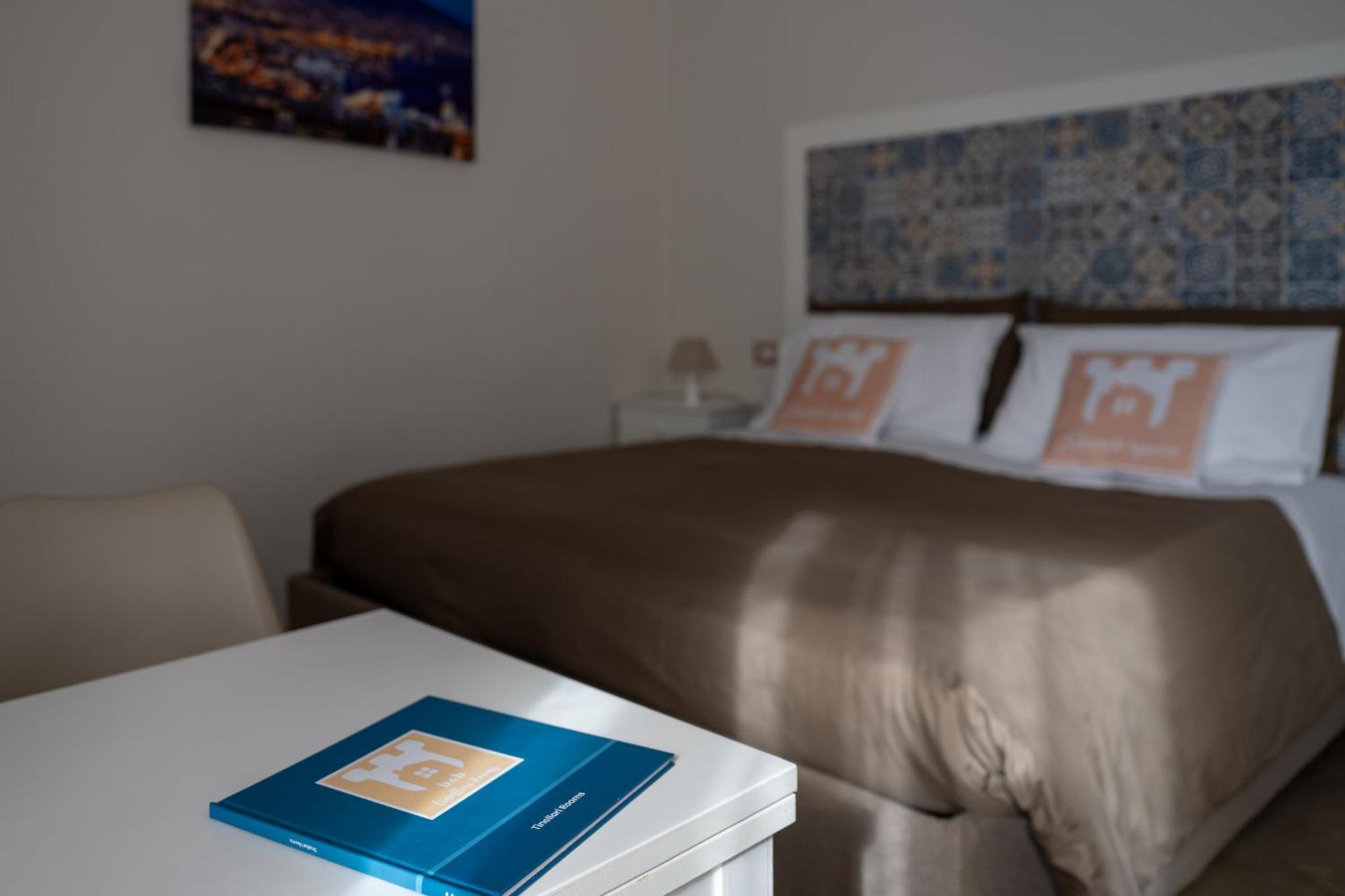 Tinellari Rooms Napoli Eksteriør billede