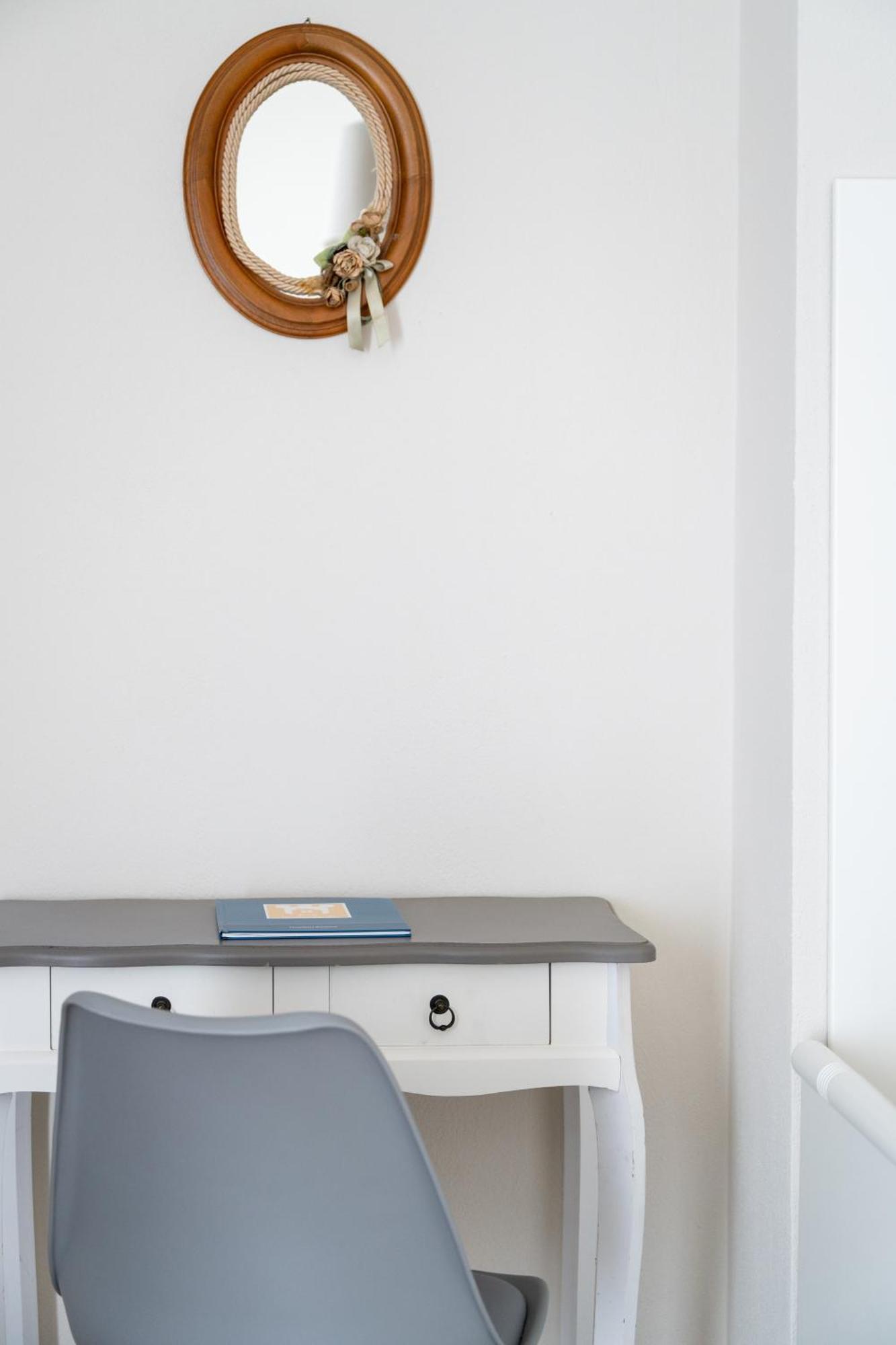 Tinellari Rooms Napoli Eksteriør billede