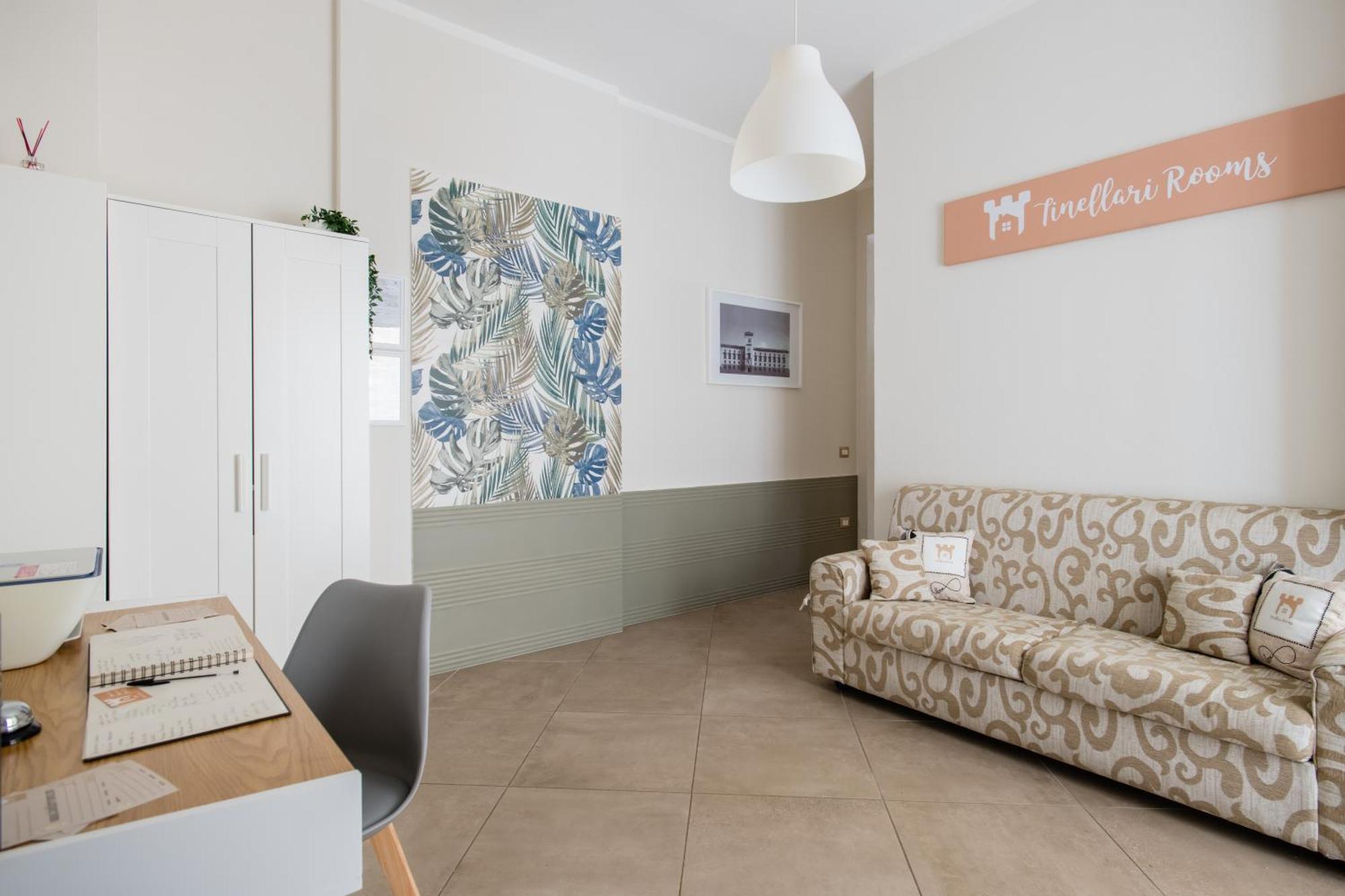 Tinellari Rooms Napoli Eksteriør billede